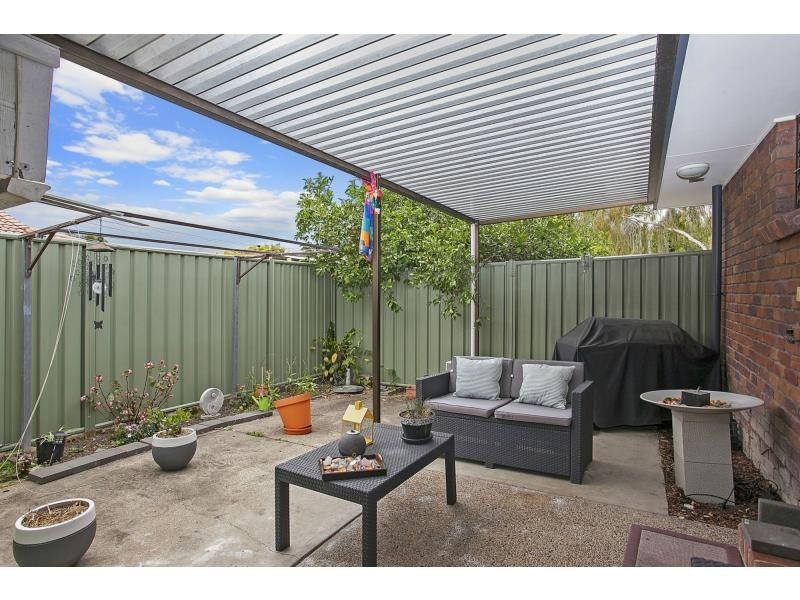 2/1 Snowgum Court, Burleigh Waters QLD 4220
