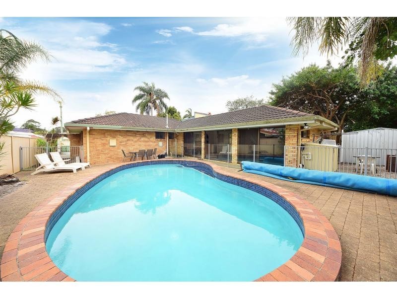 12 Gaye Parade, Miami QLD 4220