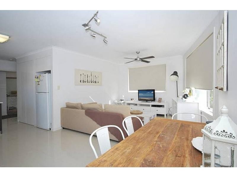 4/21 Messines Crescent, Miami QLD 4220