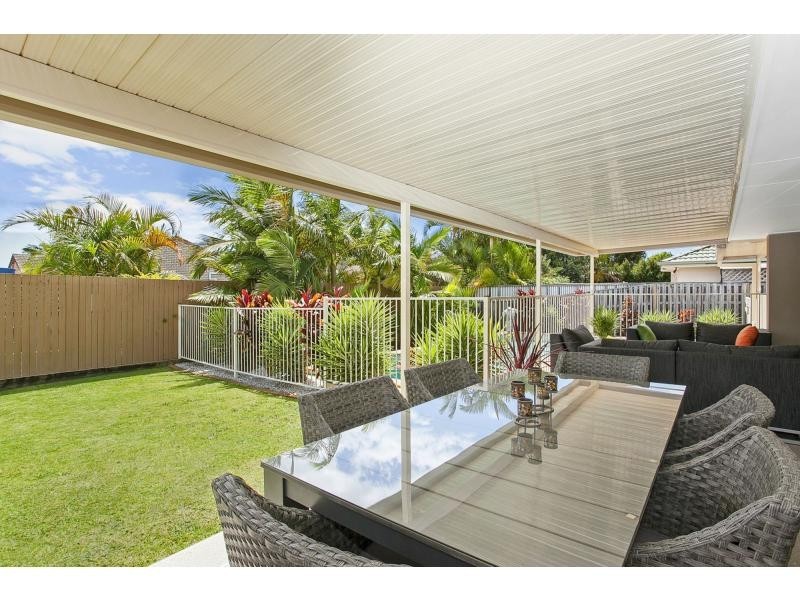 19 Rainbird Close, Burleigh Waters QLD 4220
