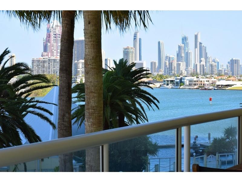 C5-4/75 Brighton Parade, Southport QLD 4215