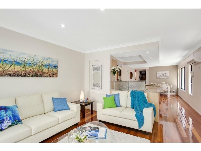 1/14 Miami Shore Parade, Miami QLD 4220