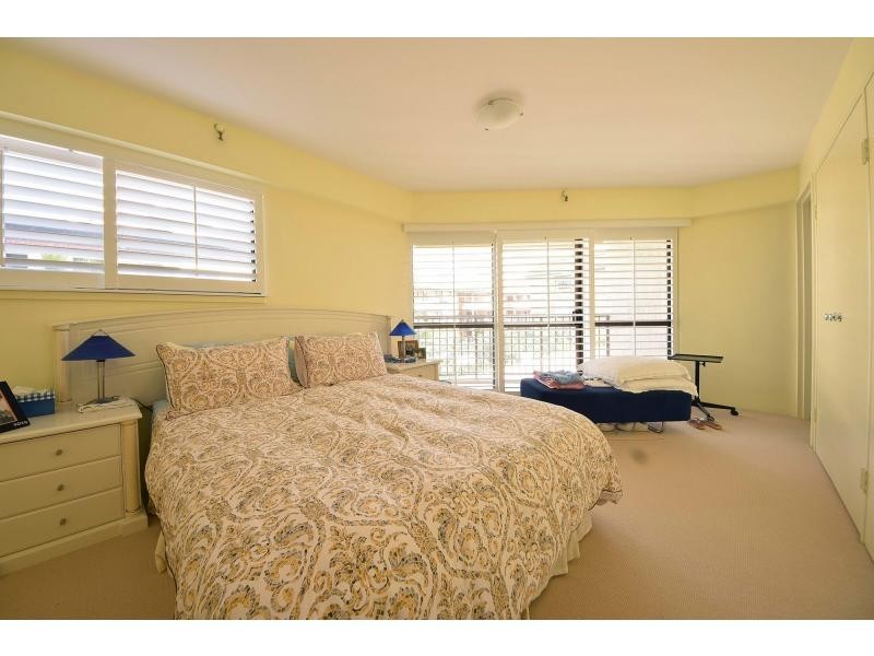 146 The Esplanade, Burleigh Heads QLD 4220