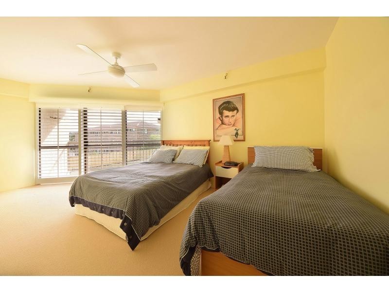 146 The Esplanade, Burleigh Heads QLD 4220