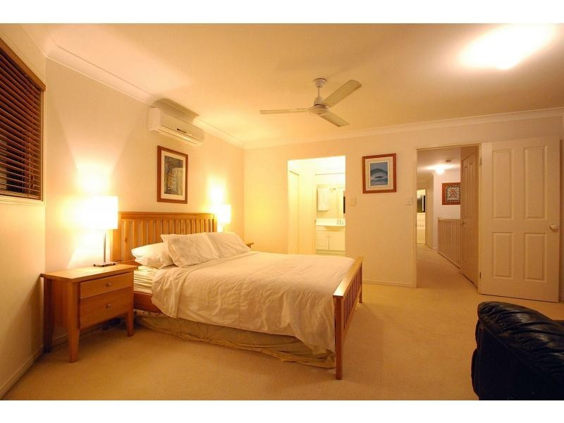 1/10 Anzac Parade, Burleigh Heads QLD 4220