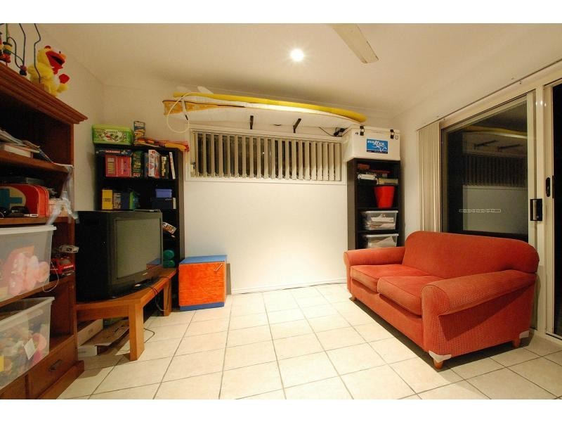 1/10 Anzac Parade, Burleigh Heads QLD 4220