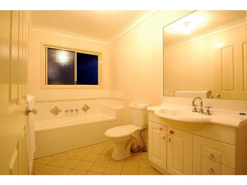 1/10 Anzac Parade, Burleigh Heads QLD 4220