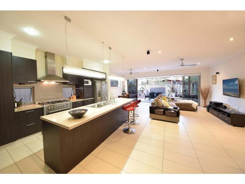 133 Nobby Parade, Miami QLD 4220