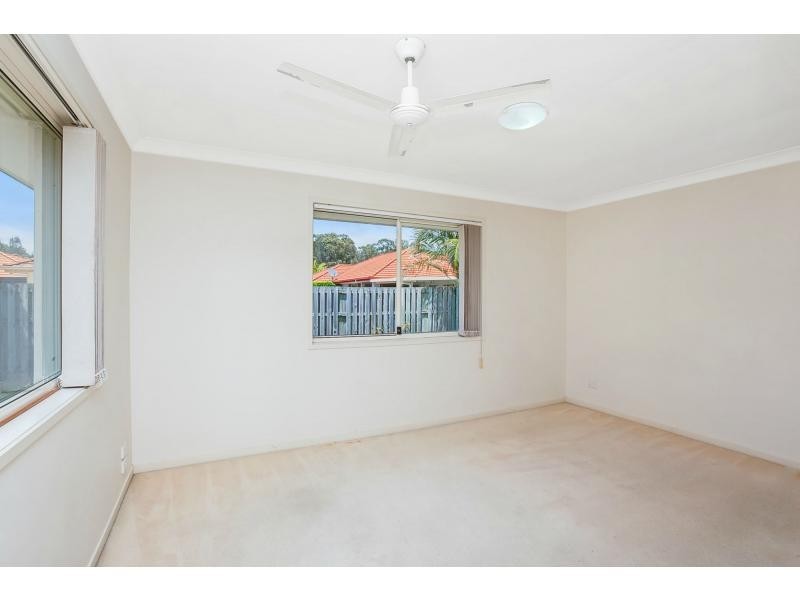 32 Gardendale Crescent, Burleigh Waters QLD 4220