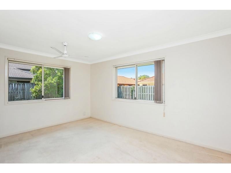 32 Gardendale Crescent, Burleigh Waters QLD 4220