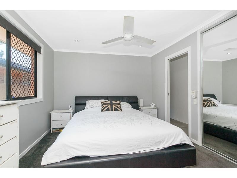 39 Pacific Avenue, Miami QLD 4220