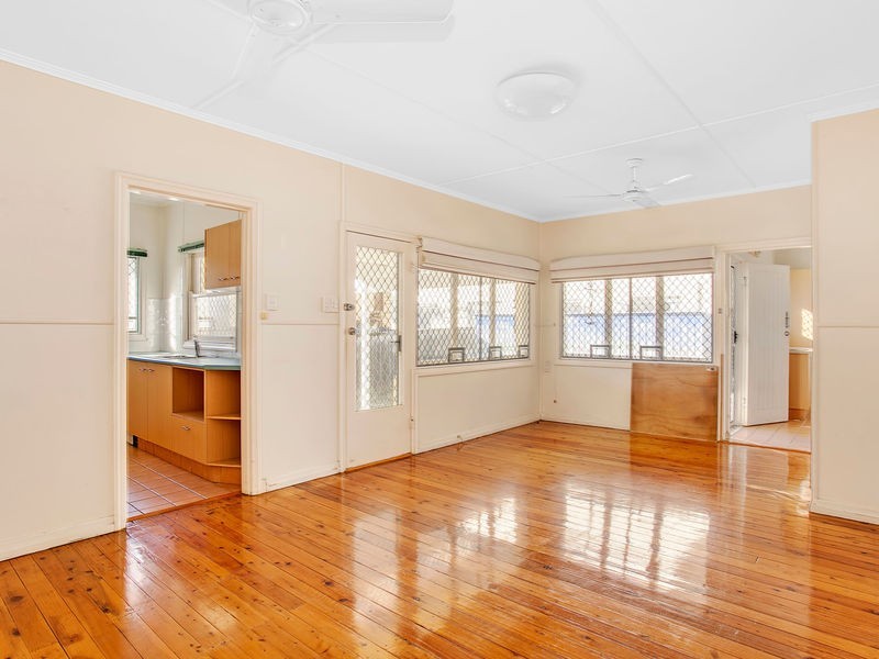 2097 Gold Coast Highway, Miami QLD 4220