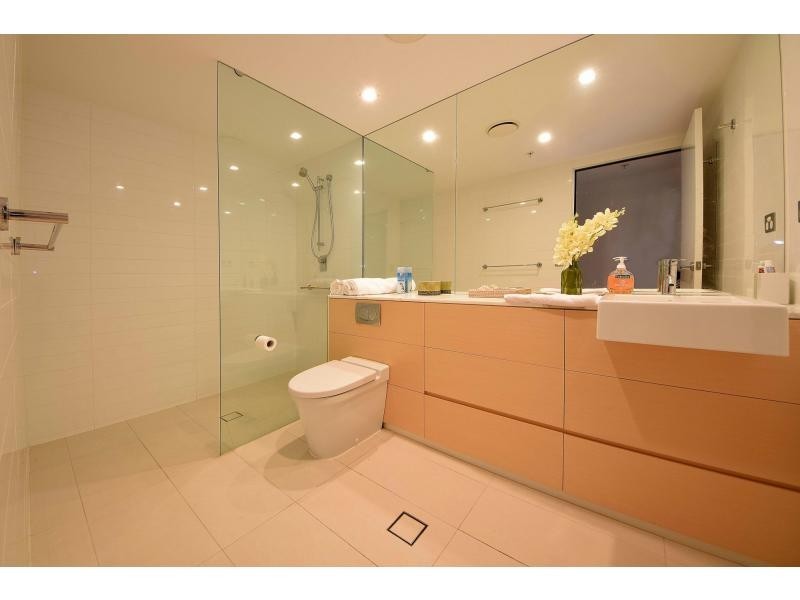 Unit @/2 The Esplanade, Burleigh Heads QLD 4220