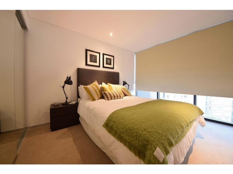 Unit @/2 The Esplanade, Burleigh Heads QLD 4220