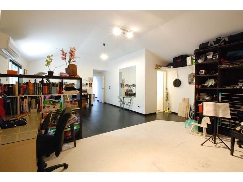 2 Paradise Avenue, Miami QLD 4220
