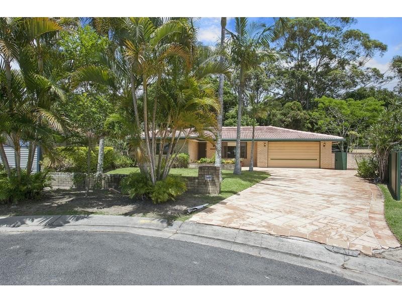8 Myrtle Court, Palm Beach QLD 4221