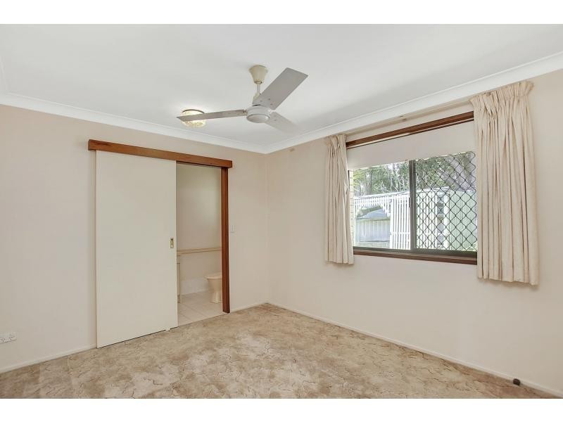 8 Myrtle Court, Palm Beach QLD 4221