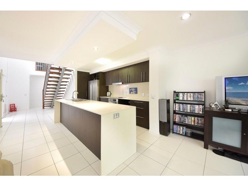99 Verona Circuit, Burleigh Waters QLD 4220