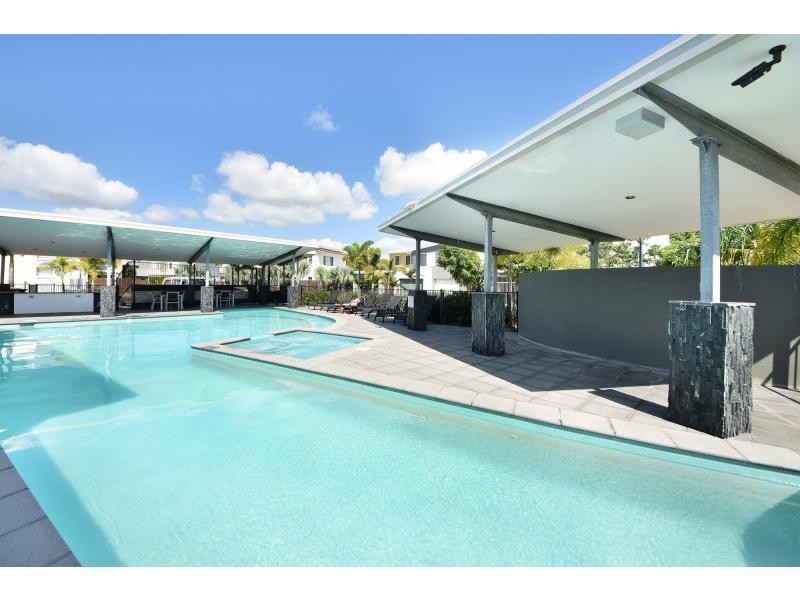 99 Verona Circuit, Burleigh Waters QLD 4220