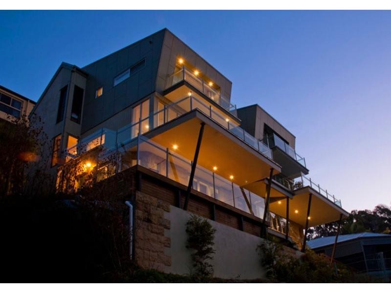 1/20 Mount Street, Burleigh Heads QLD 4220