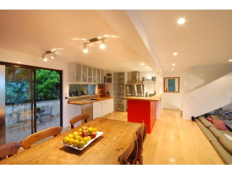 1/20 Mount Street, Burleigh Heads QLD 4220