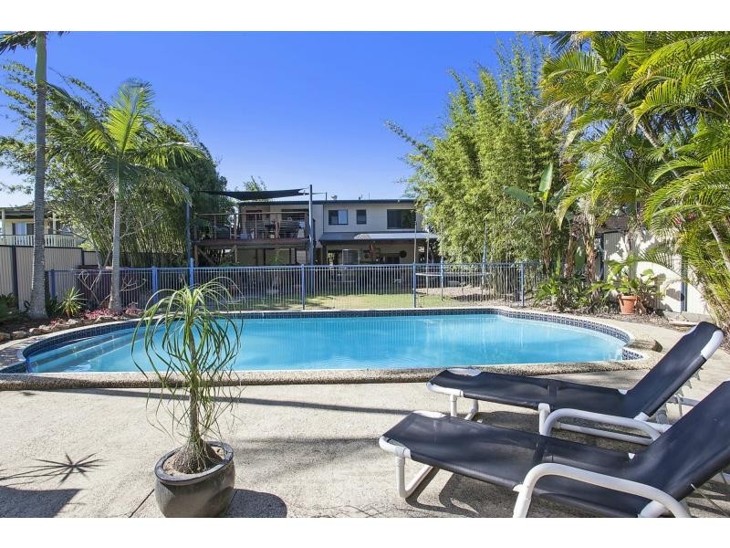 61 Warrina Crescent, Burleigh Waters QLD 4220