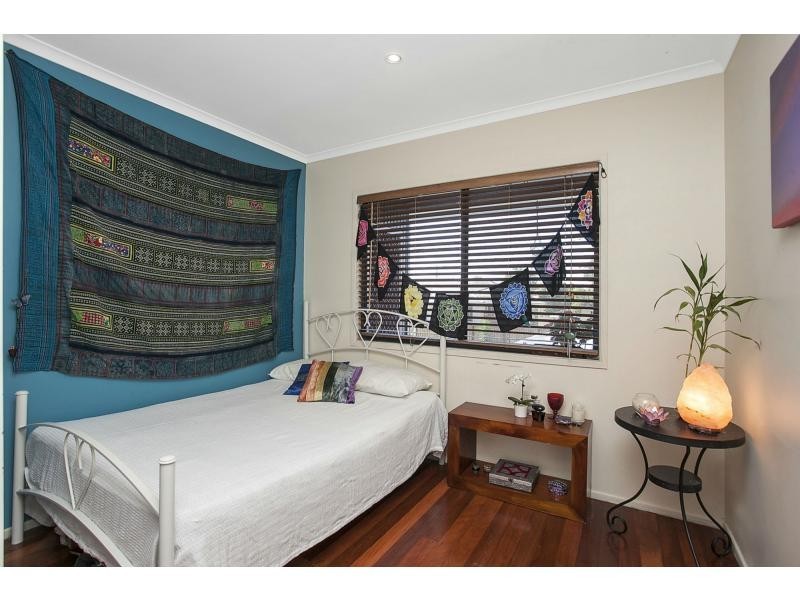 61 Warrina Crescent, Burleigh Waters QLD 4220