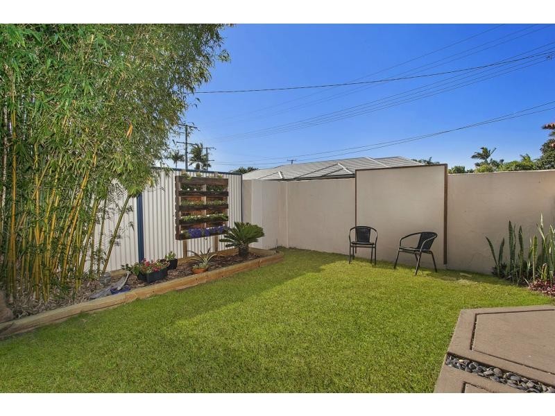 61 Warrina Crescent, Burleigh Waters QLD 4220