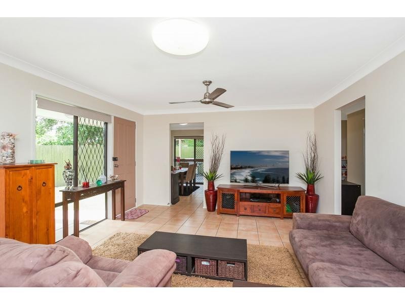 1/9 Russell Court, Miami QLD 4220