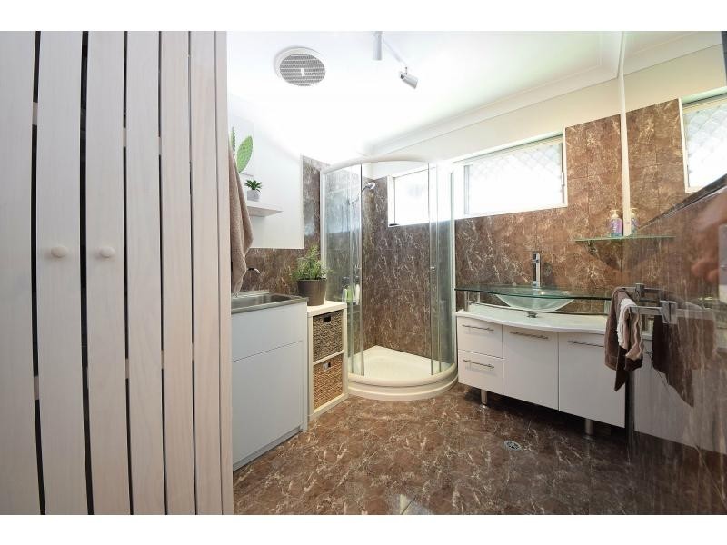 7/13 Surf Parade, Broadbeach QLD 4218