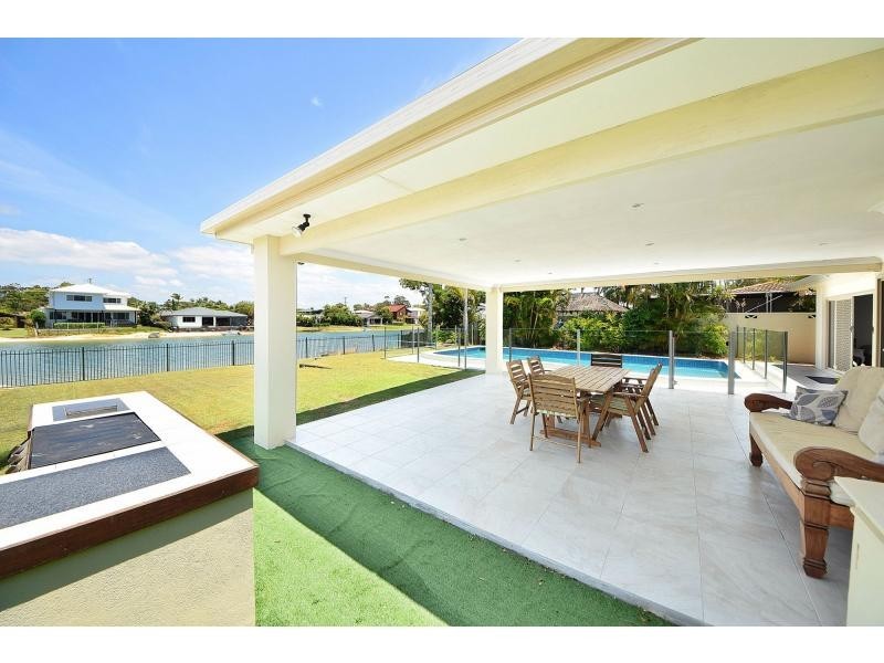 170 Tahiti Avenue, Palm Beach QLD 4221