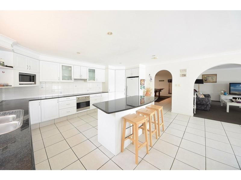 170 Tahiti Avenue, Palm Beach QLD 4221