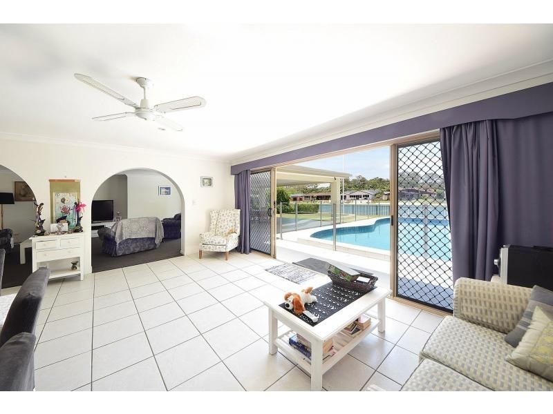 170 Tahiti Avenue, Palm Beach QLD 4221