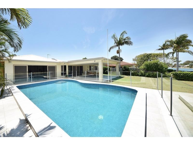 170 Tahiti Avenue, Palm Beach QLD 4221