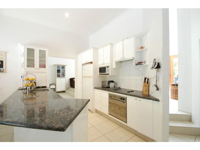 24 Banff Court, Robina QLD 4226