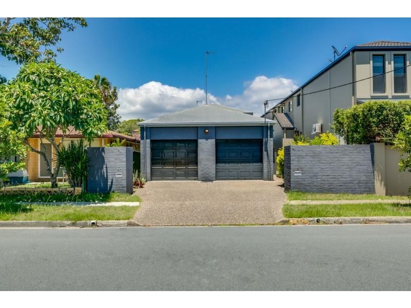 1/60 Chainey Avenue, Miami QLD 4220