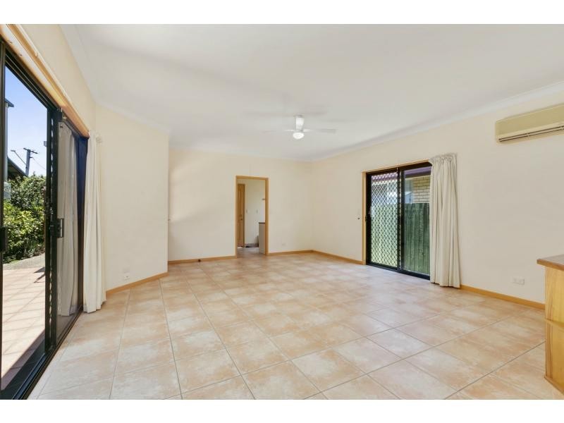 1/60 Chainey Avenue, Miami QLD 4220