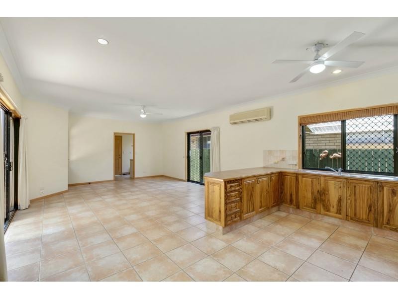 1/60 Chainey Avenue, Miami QLD 4220