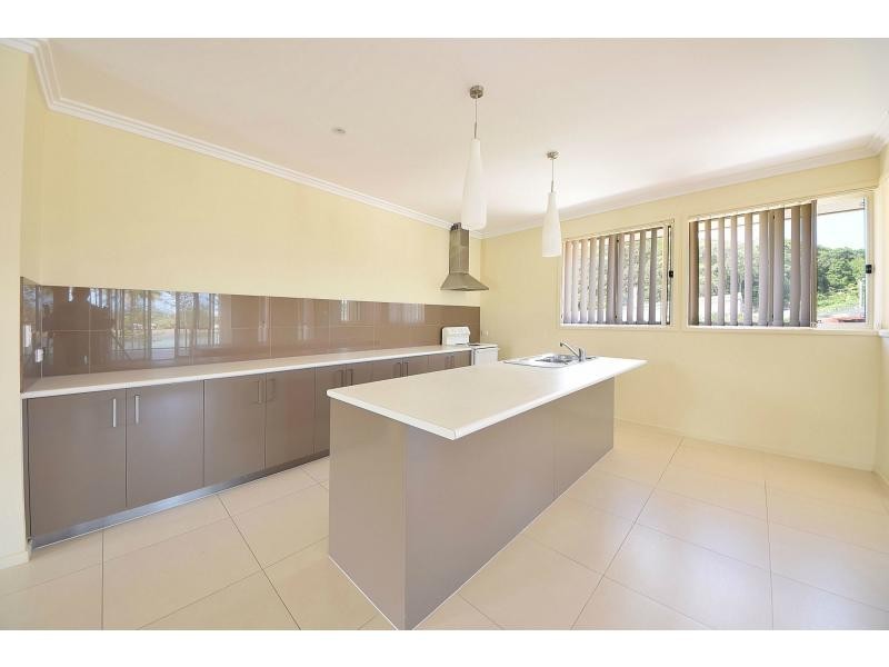 3 Awoonga Avenue, Burleigh Heads QLD 4220