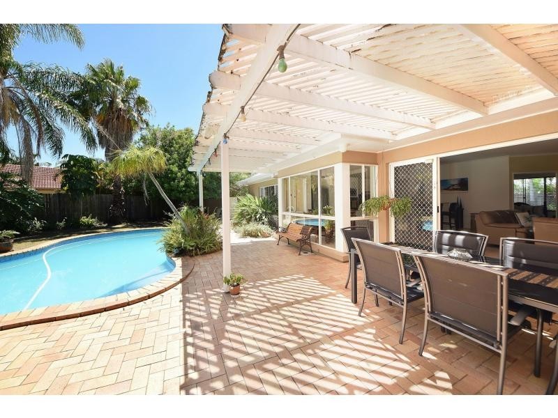 14 Turramurra Drive, Robina QLD 4226