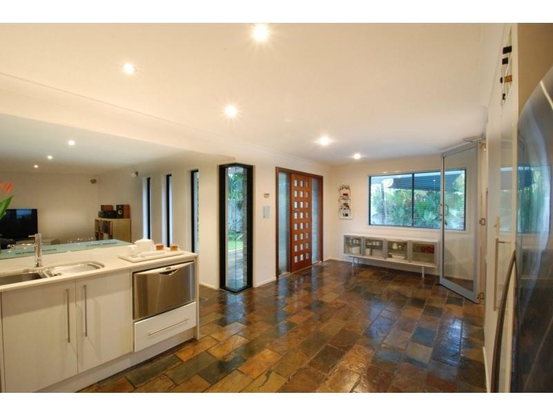 1784 Gold Coast Highway, Burleigh Heads QLD 4220