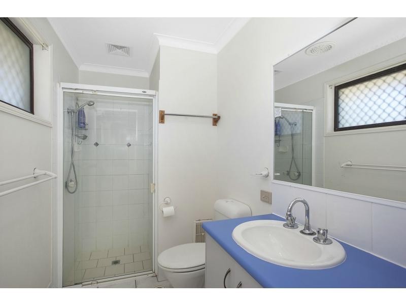 16 Seriema Street, Burleigh Waters QLD 4220