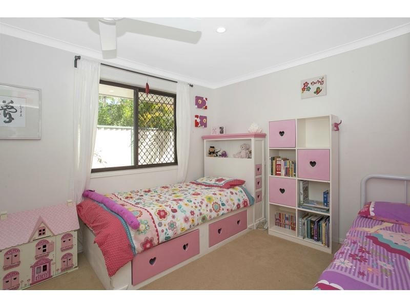 16 Seriema Street, Burleigh Waters QLD 4220