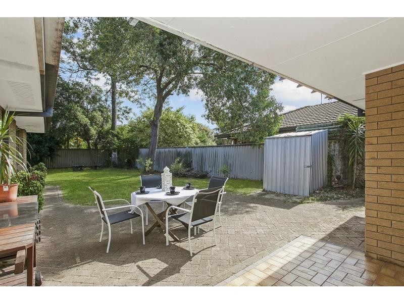 16 Pipit Parade, Burleigh Waters QLD 4220