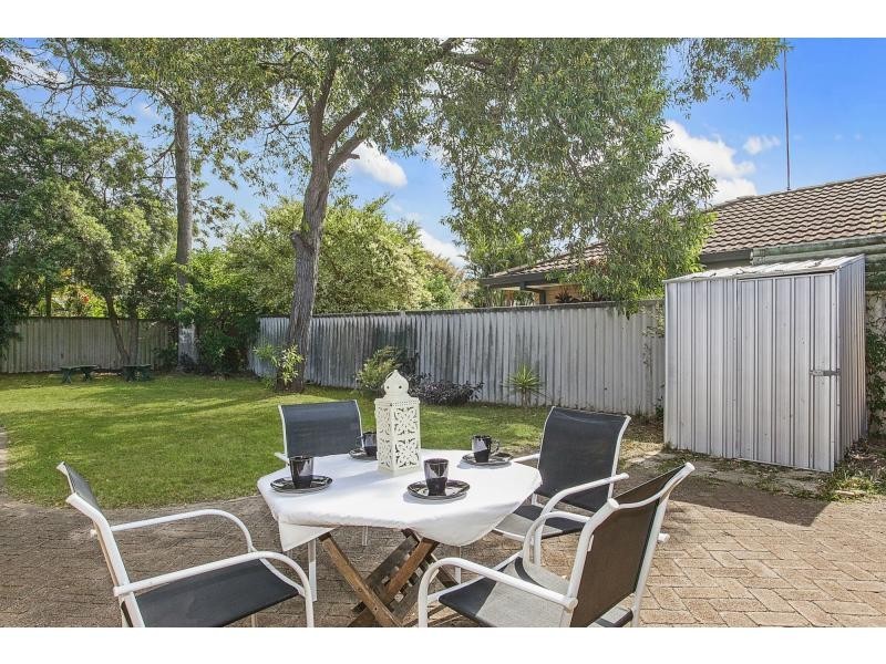 16 Pipit Parade, Burleigh Waters QLD 4220