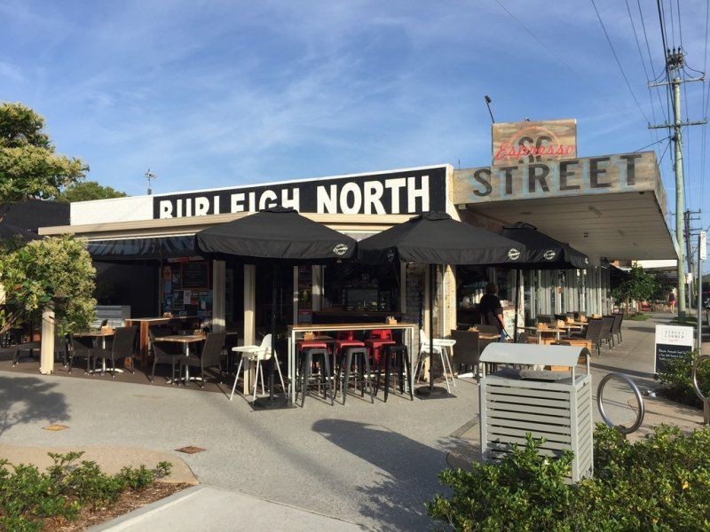 16 Pipit Parade, Burleigh Waters QLD 4220