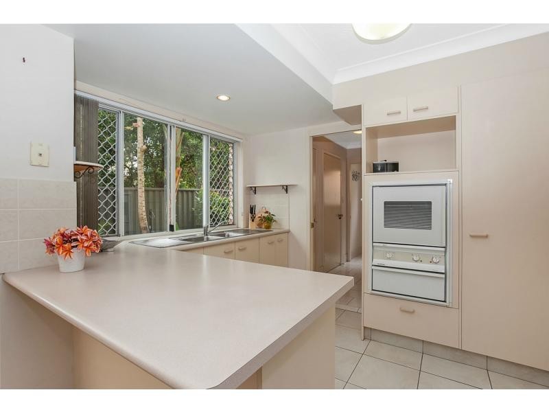 2/15 Cedar Court, Burleigh Heads QLD 4220