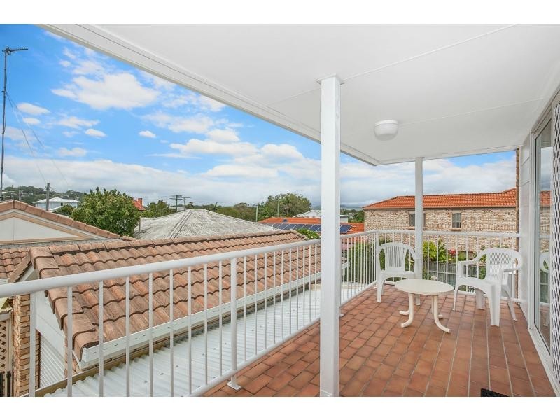 2/15 Cedar Court, Burleigh Heads QLD 4220