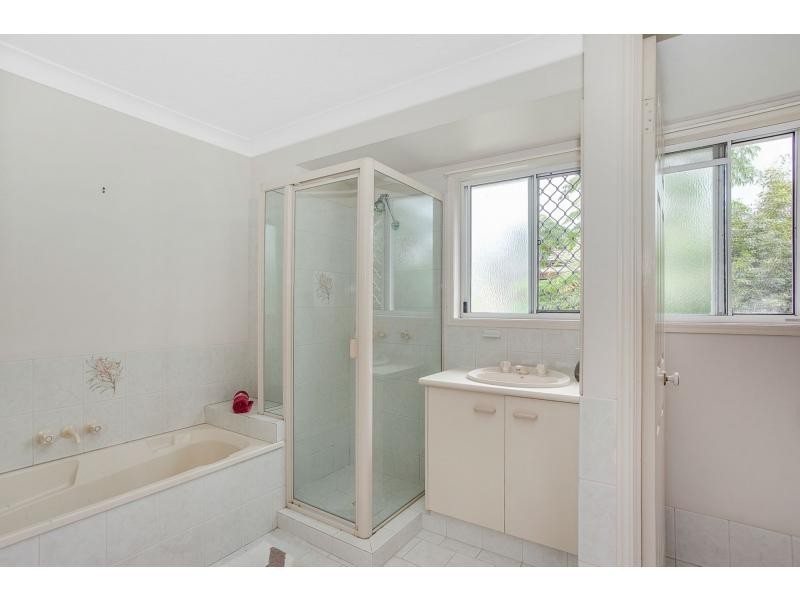 2/15 Cedar Court, Burleigh Heads QLD 4220