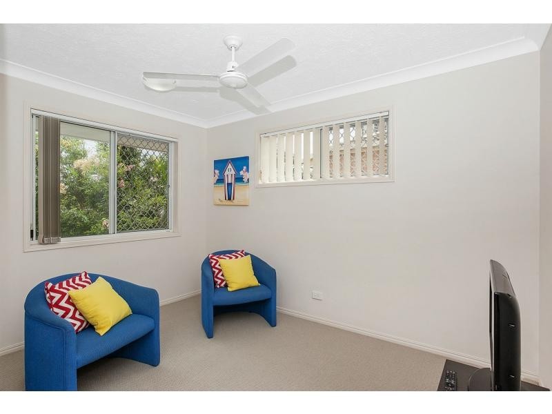 2/15 Cedar Court, Burleigh Heads QLD 4220